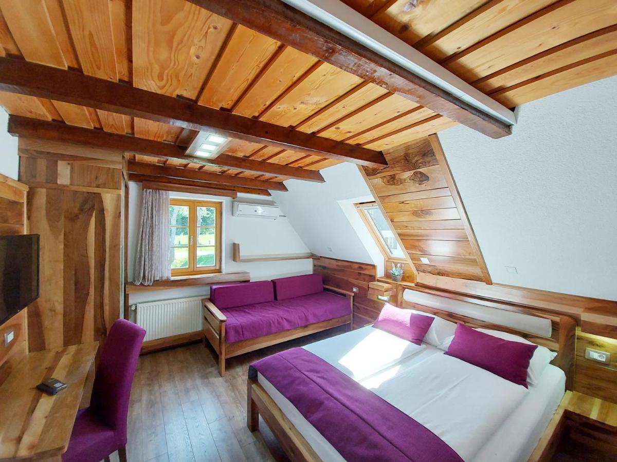 Plitvice Etno House I Bed & Breakfast Plitvicka Jezera Exterior photo